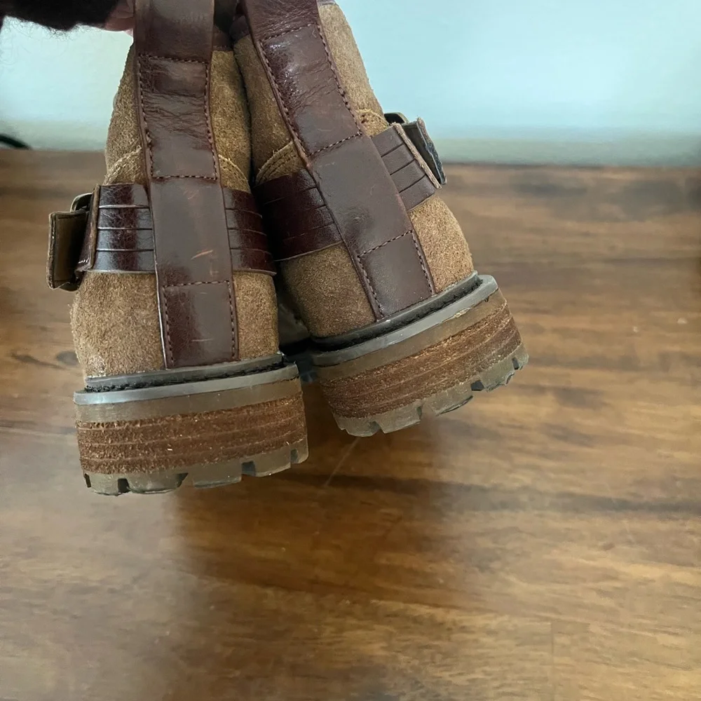 Sofft Lavina Belted Buckle Ankle Western Cowgirl Booties Siena Brown Suede 6.5